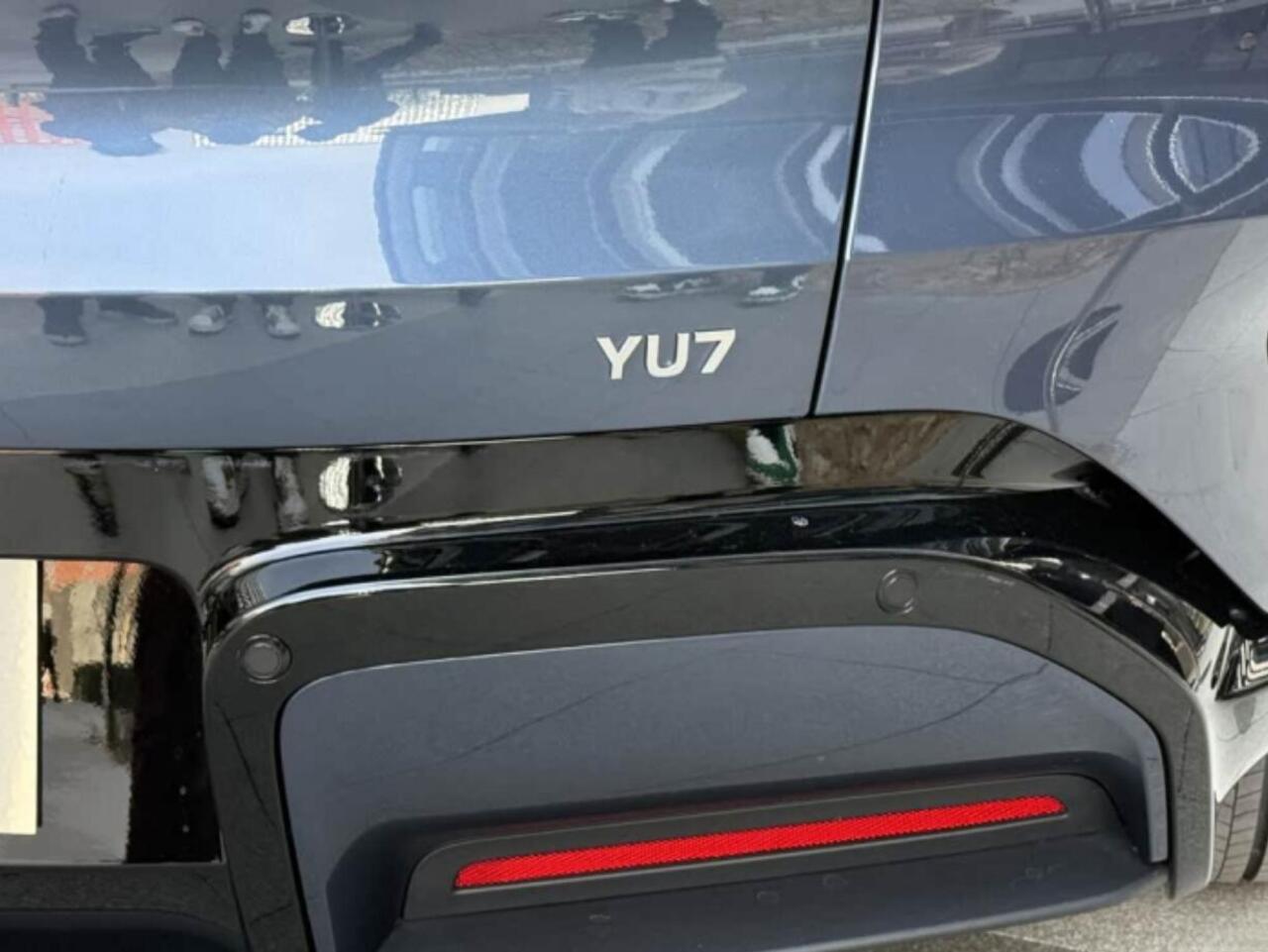 Xiaomi_YU7_13