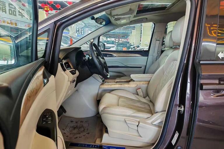 Buick GL8 2020,2.0